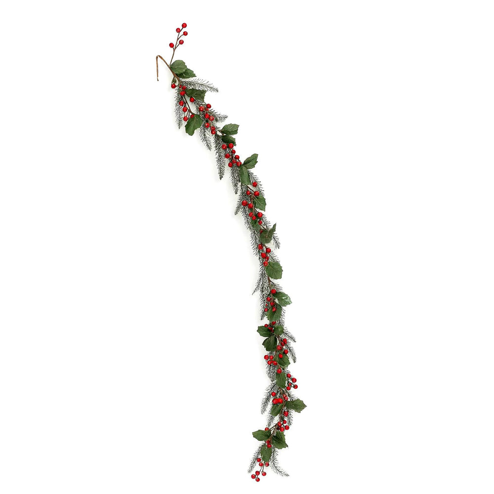 Christmas Berry & Pine Garland(1.8M): festive garland adorned with red berries and pine leaves for holiday decor.