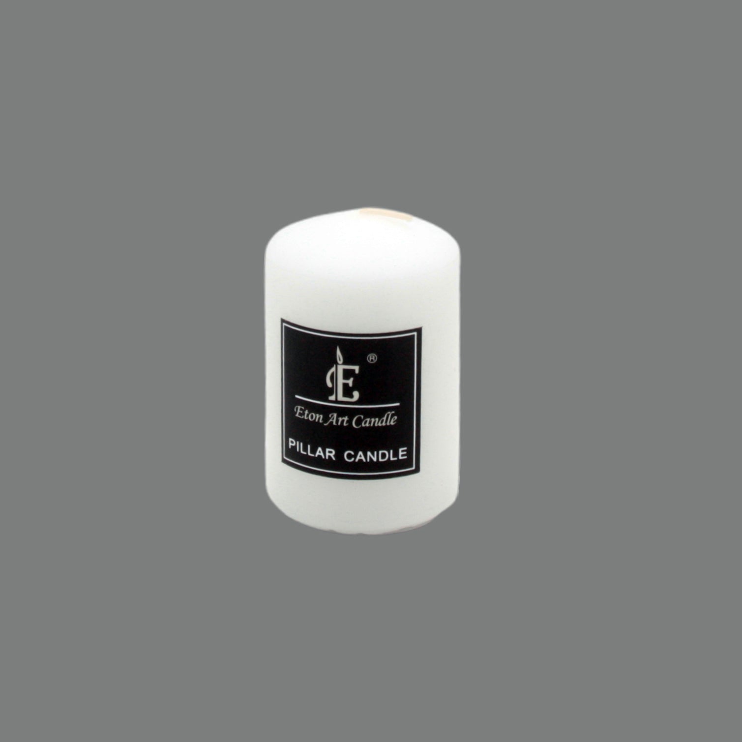 White Pillar Candle(5*7.5CM) – compact, unscented, low-smoke candle for home and spa use.
