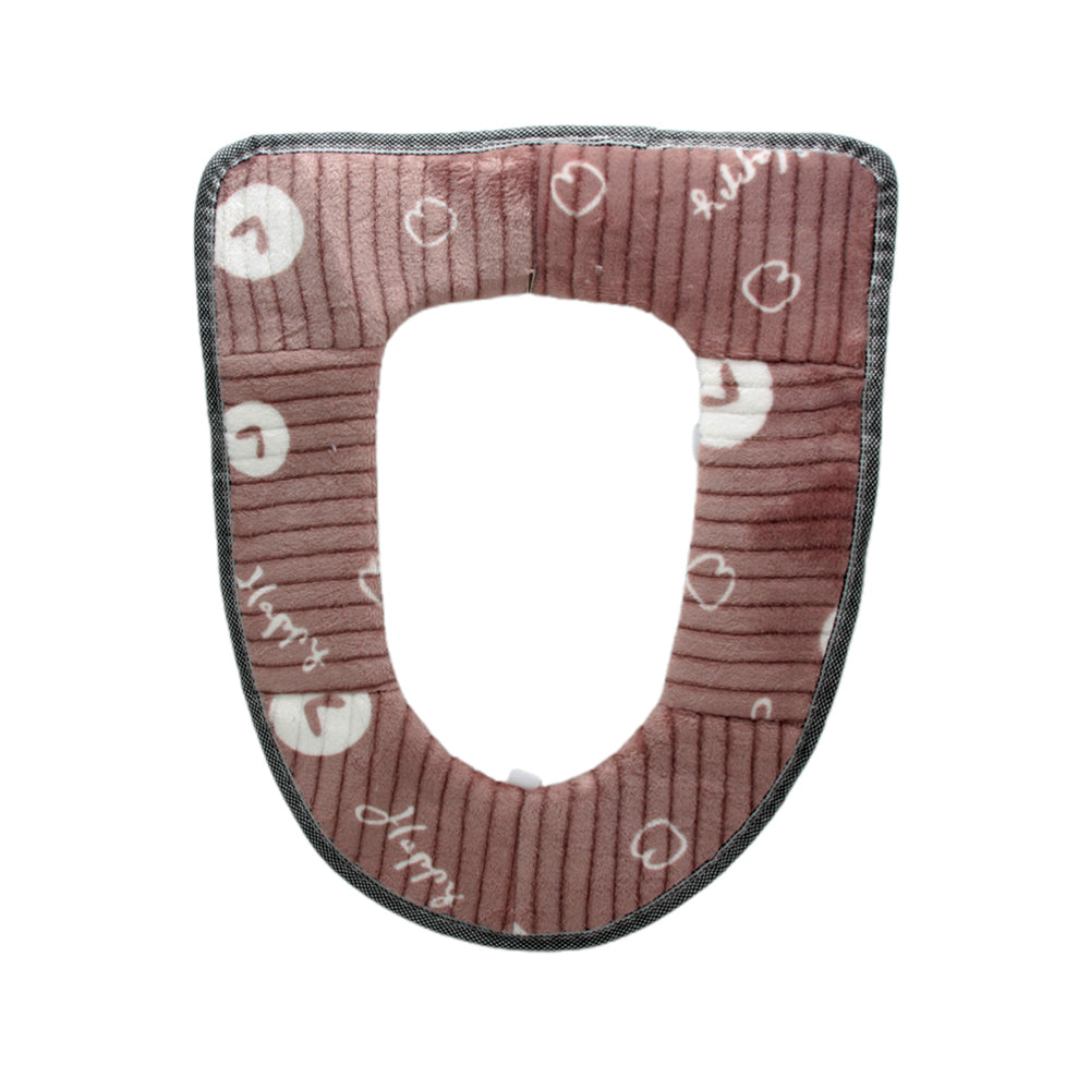 🚽 Toilet Seat Cover – Clean & Comfortable in a soft and stylish design with heart patterns.