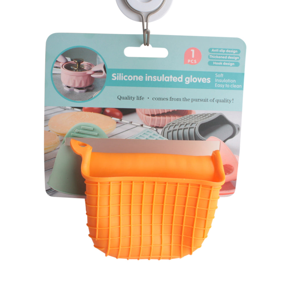 Heat-Resistant Silicone Clip – Anti-Scald Grip for safely lifting hot cookware without burns.