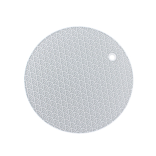 Insulation Pad(17CM) featuring a round design with a geometric pattern and a hole for hanging.